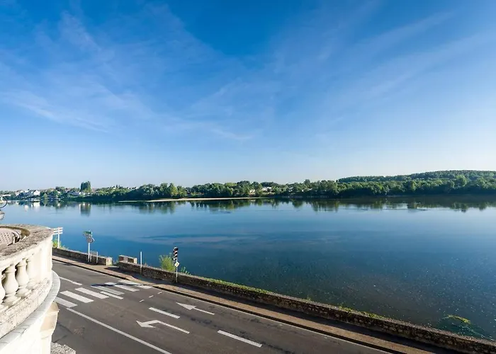 Appartement Vue Imprenable Sur La Loire !!! Saumur